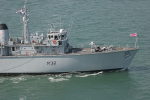 M32 HMS Cottesmore - Hunt-class minesweeper 